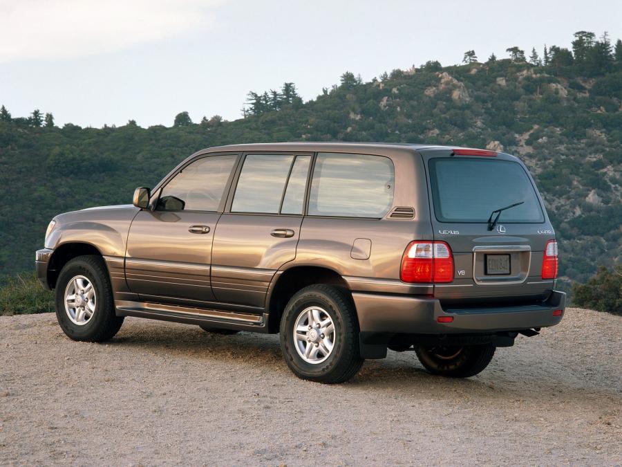  Lexus LX470 1998 года  (фото 13 из 44)